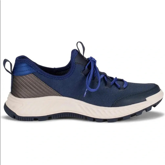 Malina Sneaker
BARETRAPS - Picture 2 of 4